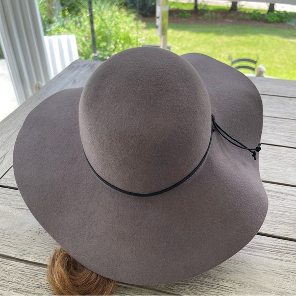 C.C. Hat Co. Gray 100% Wool Wide-Brim Flop Style Hat - Picture 3 of 5